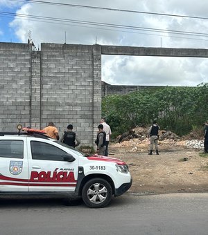 Mulher encontrada amarrada e queimada no Santos Dumont, em Maceió, é identificada