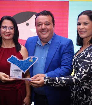 Governador cria Prêmio Escola 10, que reconhece municípios com melhores indicadores educacionais