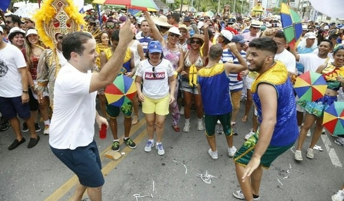 Governador exalta prévias em Maceió como uma das melhores do País