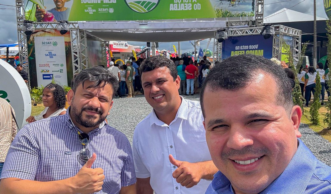 Prefeito de Girau do Ponciano, Bebeto Barros, participa do Sealba Show