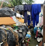 Operação em Maceió recolhe seis toneladas de entulhos em duas casas no São Jorge