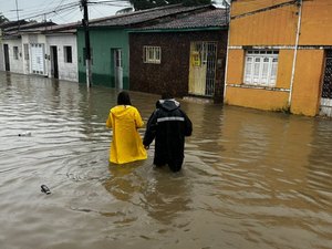 Chuvas intensas em Penedo: Defesa Civil e prefeitura já iniciaram atendimento a famílias afetadas