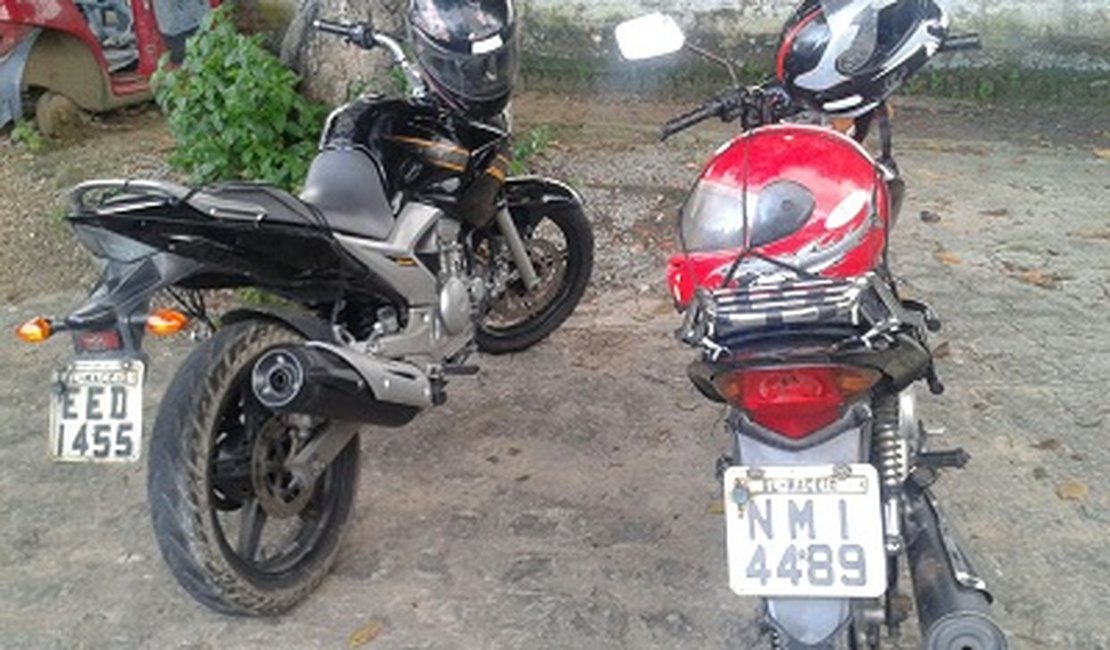 Duas motocicletas roubadas são recuperadas dentro de mata em Maceió