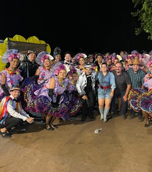 Arraiá SB reúne amigos e familiares na fazenda Corações, em Girau do Ponciano