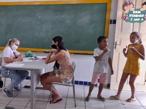 Em parceria com a Prefeitura de Arapiraca, vereadora participa de projeto Meu Amigo Pet