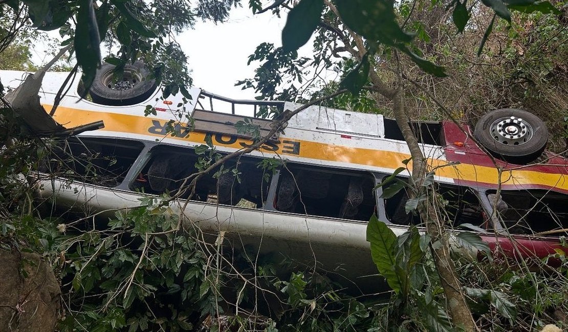 Rede Plid do MPAL identifica mais duas vítimas de acidente de ônibus na Serra da Barriga