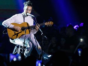 Fenômeno que salvou carreiras, 'Acústico MTV' volta com Tiago Iorc