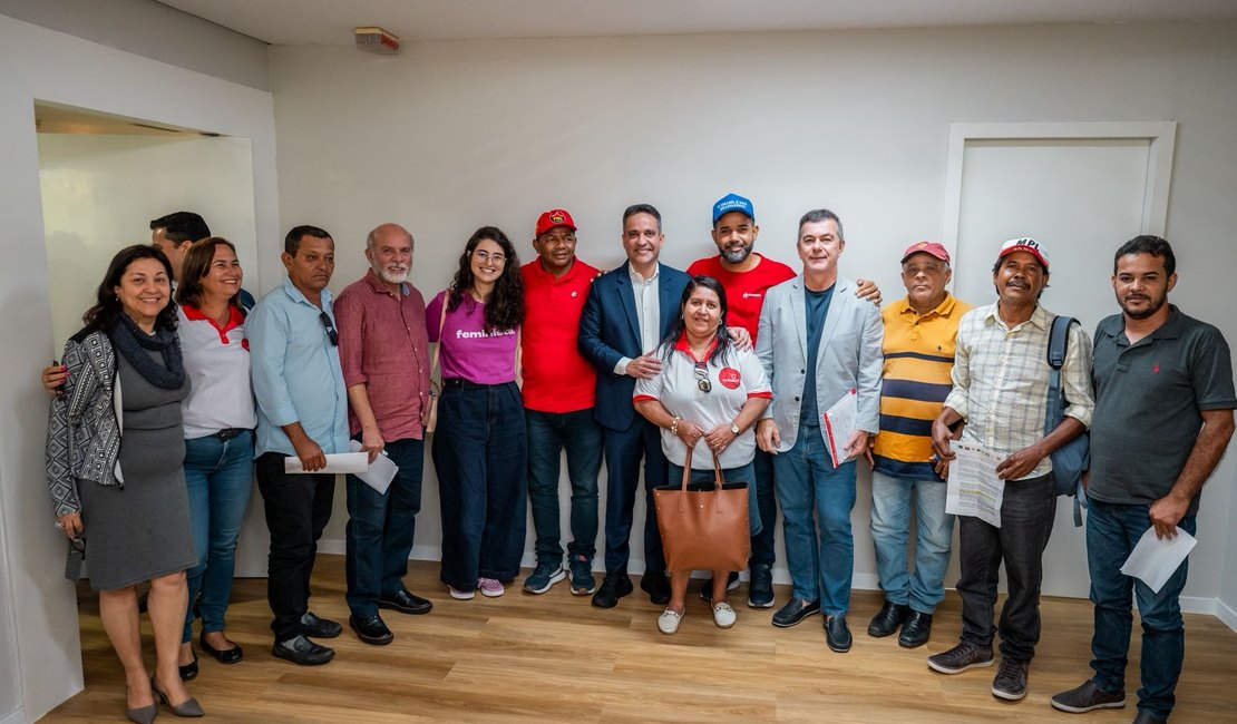 Teca Nelma participa de reunião com movimentos sociais e defende Reforma Agrária em AL