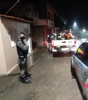 Motoqueiros fazem baderna em praça de Inhapi e são preso em Mata Grande