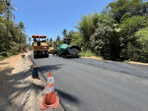 Brota na Grota reforma escadarias no Benedito Bentes, Santa Amélia e Feitosa