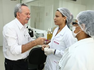 Biu visita hospital e empresas de Arapiraca nesta sexta