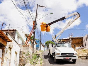 Iluminação em LED avança e chega ao Alto do Cruzeiro