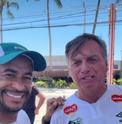 Bolsonaro elogia popularidade do prefeito de Porto de Pedras