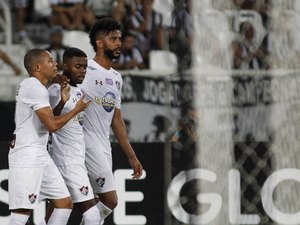 Brasileirão: Flu vence clássico, Santos se impõe na Vila e São Paulo avança 