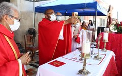 Religiosos celebram a festa do co-padoreiro da cidade
