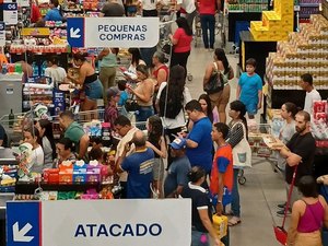 Jomart Atacarejo realiza sorteios semanais com vales-compra durante campanha de aniversário