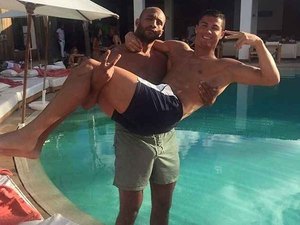 Canal de TV francês afirma que Cristiano Ronaldo é gay