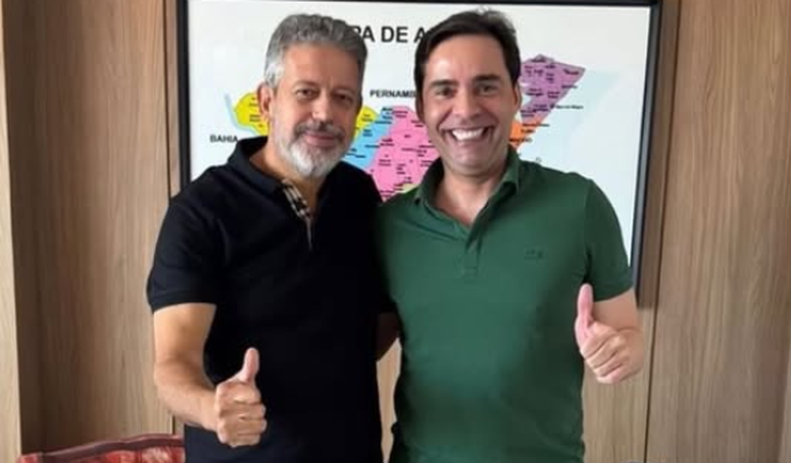 Aliado de JHC, Kelmann fecha com Lira antes do tucano definir chapa para o Senado