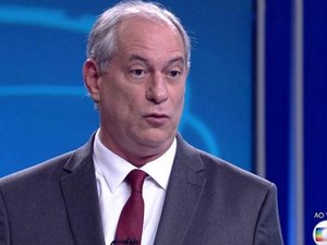 Ciro Gomes empenha carro para pagar ação de danos morais à Collor