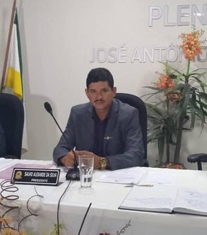 Por decisão judicial, Chaveiro do Gado retorna à presidência da Câmara em Major Izidoro