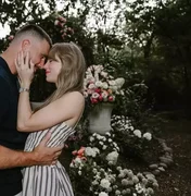 Taylor Swift se casa hoje com jogador de futebol americano Travis Kelce