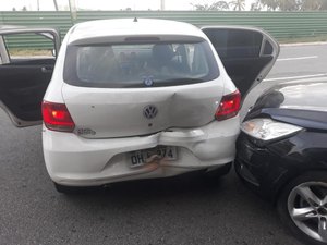 Condutor embriagado causa duas colisões no litoral sul de Alagoas 