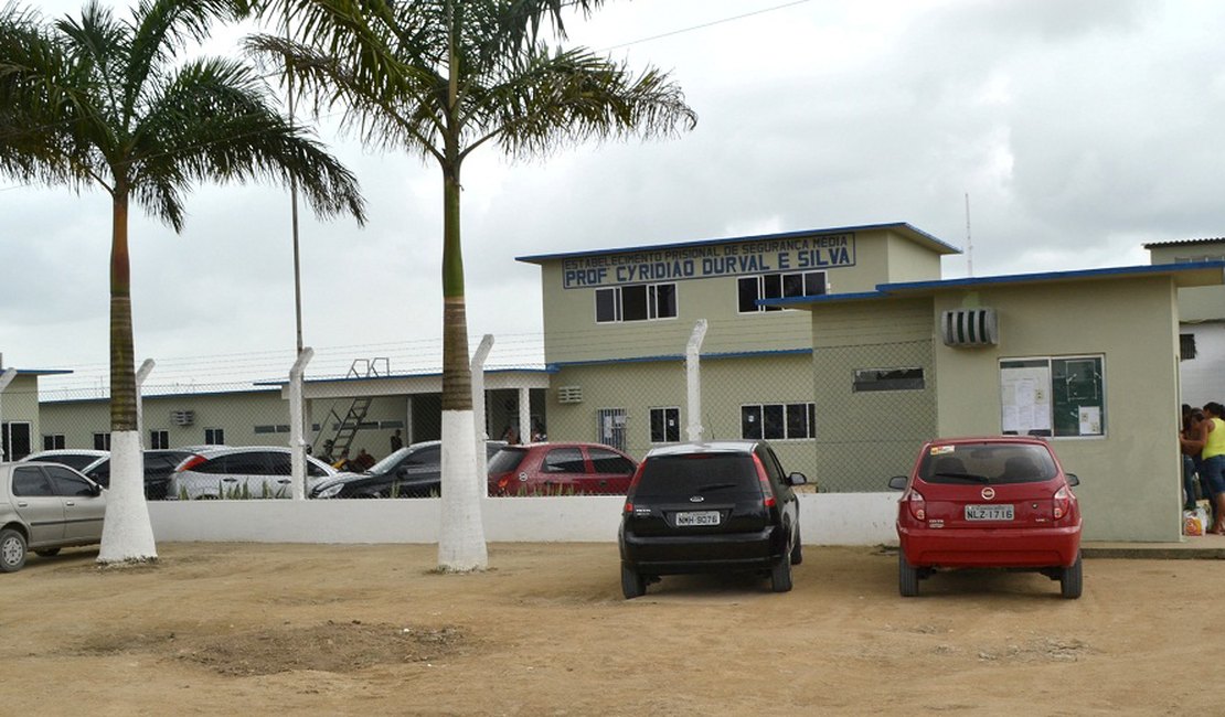 Homem é encontrado morto dentro de cela no Presídio Cyridiâo Durval,localizado no complexo prisional de Maceió