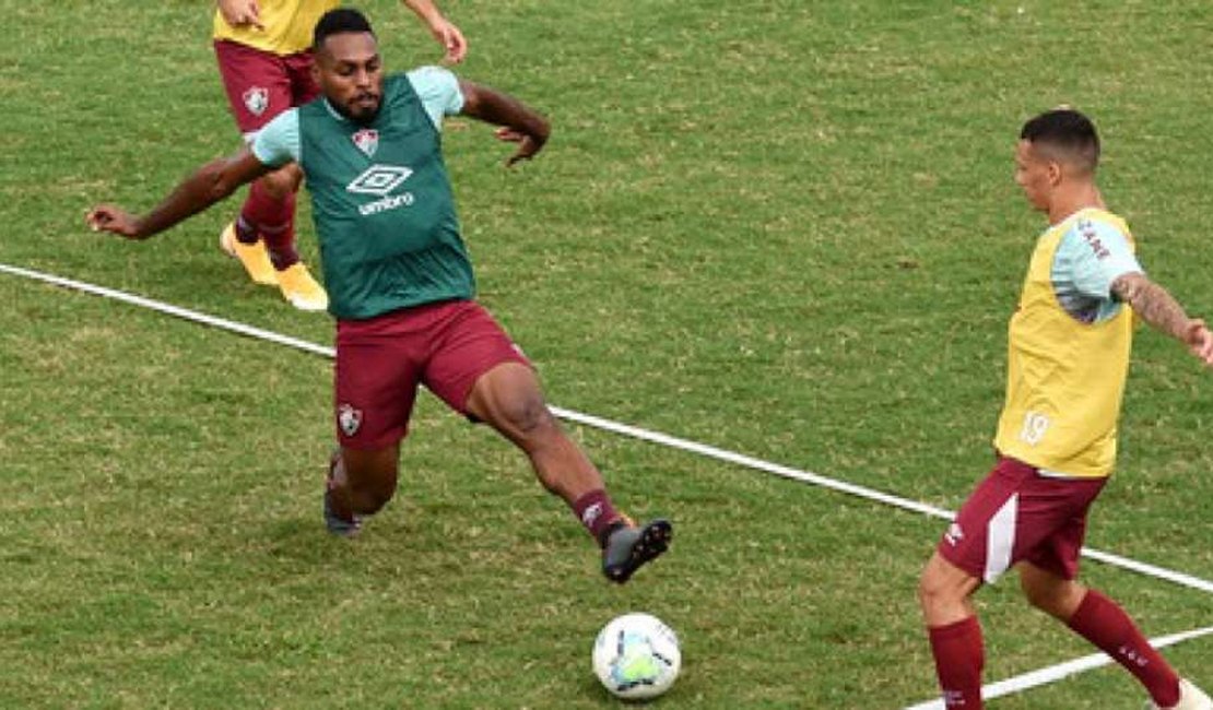 Fluminense desembarca em Bogotá e aguarda definição sobre local do jogo com o Santa Fe