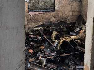 Incêndio destrói três cômodos de residência no município de Messias