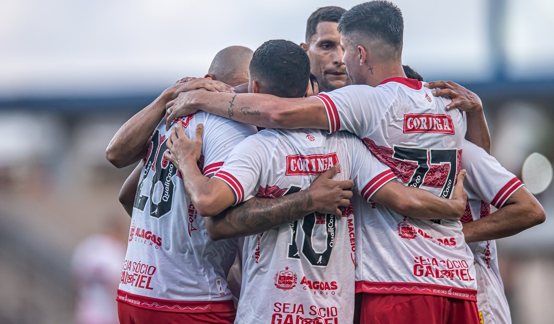 CRB vence em casa e ainda tem chances de acesso a Série A