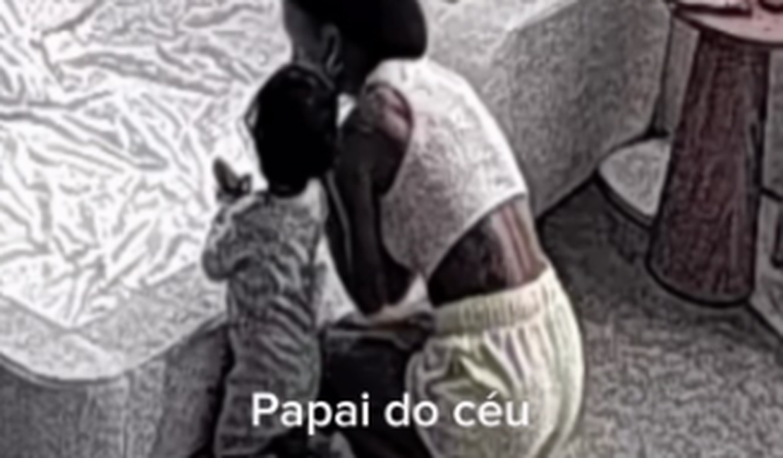 Brunna Gonçalves emociona seguidores ao orar com a filha antes de dormir