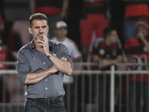 Atlético-MG estreia Vagner Mancini contra o CSA para interromper queda livre