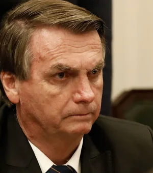 Após passar mal, Bolsonaro chega em hospital em Brasília