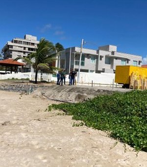 Áreas de barracas demolidas na Barra de São Miguel são vistoriadas