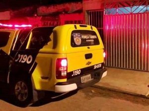 Polícia intercepta entrega de drogas e jovem é presa em flagrante