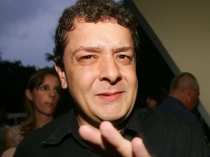 PF deve intimar Lulinha após concluir análise de mensagens com lobista