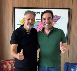 Com apoio de 13 dos 27 vereadores de Maceió, Lira ganha força na capital