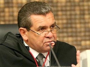 Absolvido em processos no CNJ, Washington Luiz retoma atividades no TJ/AL