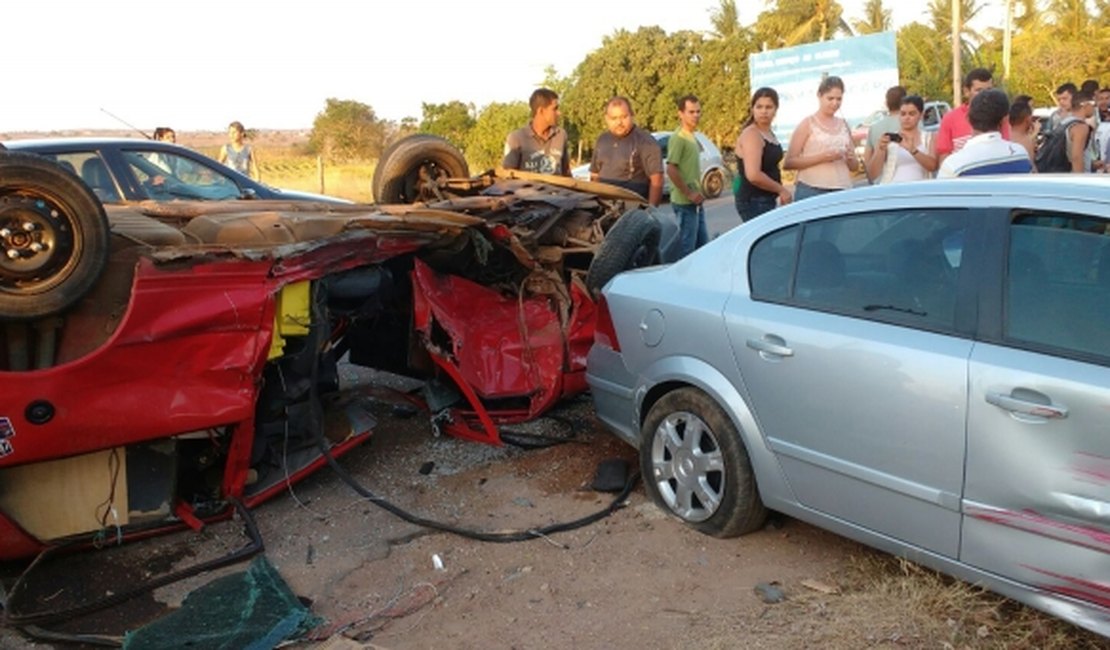Capotamento é registrado na zona rural de Arapiraca
