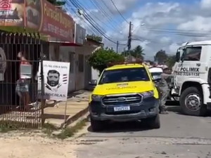 Dono de mercadinho reage a assalto e mata um dos criminosos; o outro trocou tiros com a policia e também morreu