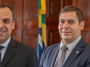 Deputados do PSL-RJ têm acusados de tráfico, roubo e 'máfia' em gabinetes