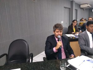 Vereador Márcio Marques defende implantação de Velório Municipal em Arapiraca