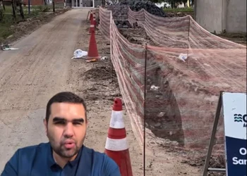 Prefeito faz vídeo criticando concessionária por demora em concluir obra de saneamento em Piranhas