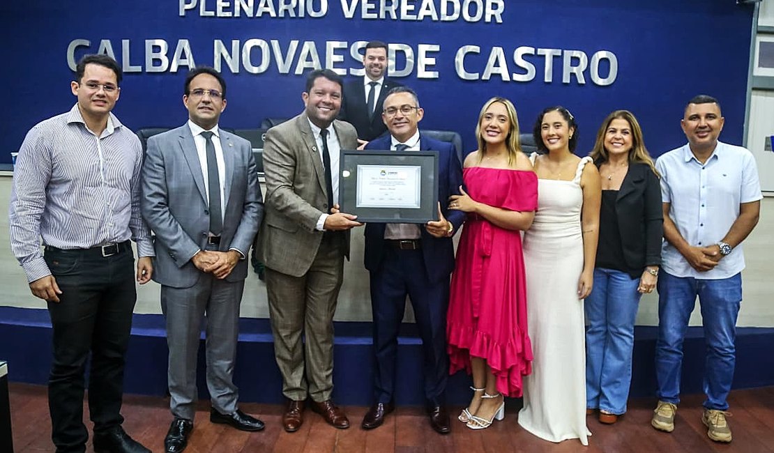 Câmara concede Título de Cidadão Honorário ao vereador Luciano Marinho