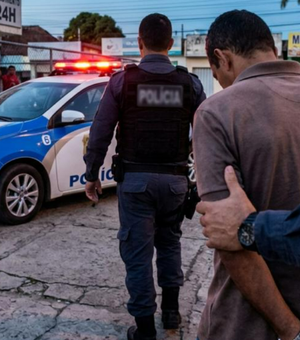 Homem é conduzido à delegacia após ameaçar mulher em Palmeira dos Índios