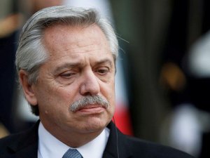 Senado da Argentina aprova aborto legal nesta quarta-feira