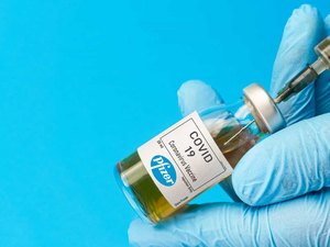 Pfizer e BioNTech anunciam eficácia de 100% da vacina contra a Covid-19 em adolescentes