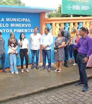 Prefeito de Palmeira dos Indios entrega Escola Marcelo Pimentel à comunidade do Paraíso