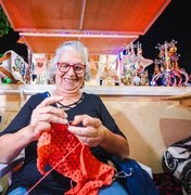 Prefeitura promove feira de peças em crochê produzidas por artesãs de Maceió