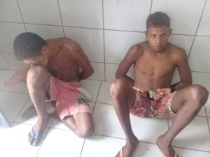 Dupla é presa com maconha na Barra de Santo Antônio